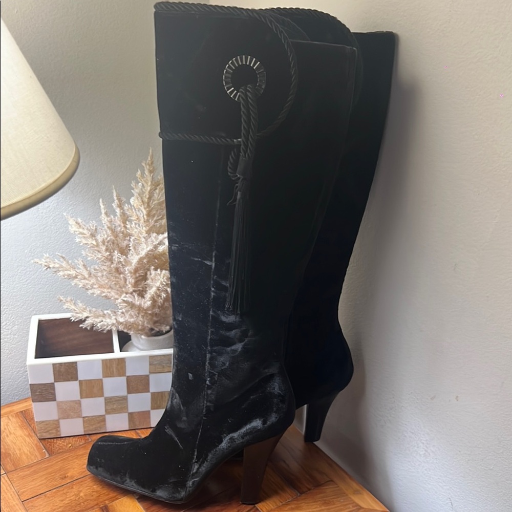BCBG MaxAzria Elegant Black Knee-High Women's Boots